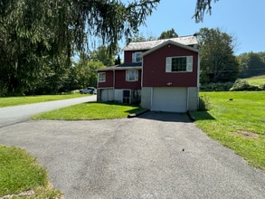 4001 Lessig Ln in Stroudsburg, PA - Building Photo - Building Photo