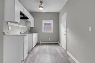43 Seyms St in Hartford, CT - Building Photo - Building Photo