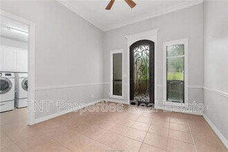 2009 Moses Creek Ct in College Station, TX - Building Photo - Building Photo