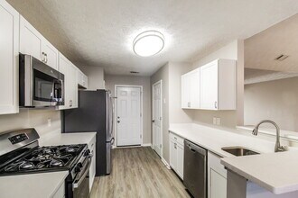 1376 Trafalgar Way in Hampton, GA - Building Photo - Building Photo