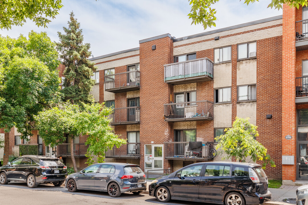 5140 Notre-Dame Rue O in Montréal, QC - Building Photo