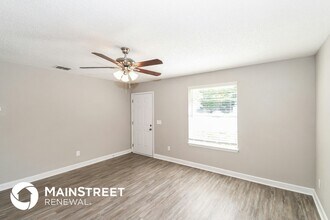 1533 Raven Dr S in Jacksonville, FL - Building Photo - Building Photo