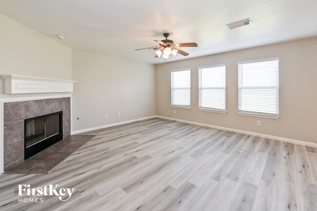 25106 Twister Tr in Spring, TX - Building Photo - Building Photo