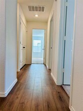 716 Commander Abbott Dr in Jarrell, TX - Building Photo - Building Photo