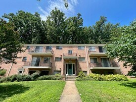 10618 Kenilworth Ave in Bethesda, MD - Building Photo