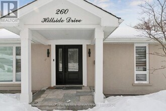 260 Hillside Dr in Mississauga, ON - Building Photo - Building Photo