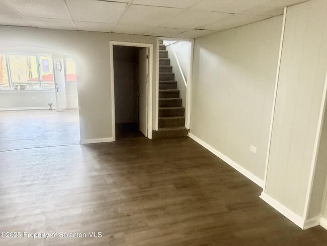 225 N Bromley Ave in Scranton, PA - Building Photo - Building Photo