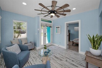17727 Long Point Dr in Redington Shores, FL - Building Photo - Building Photo