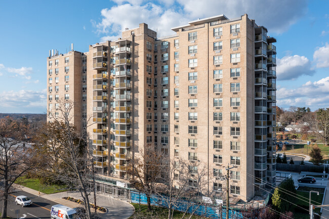 Regency Towers in Stamford, CT - Foto de edificio - Building Photo