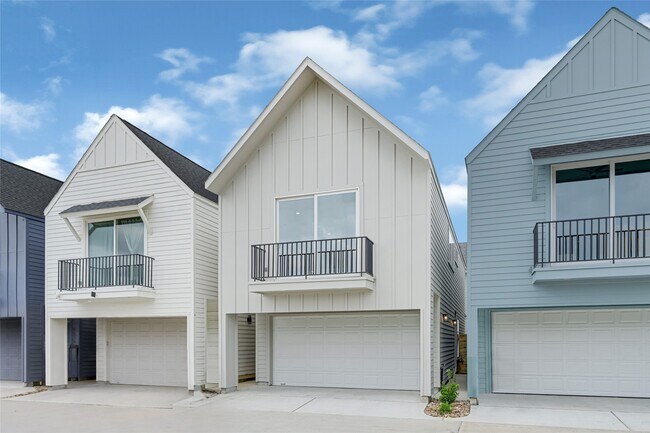 4606 Crown Grove Ln in Houston, TX - Building Photo - Building Photo