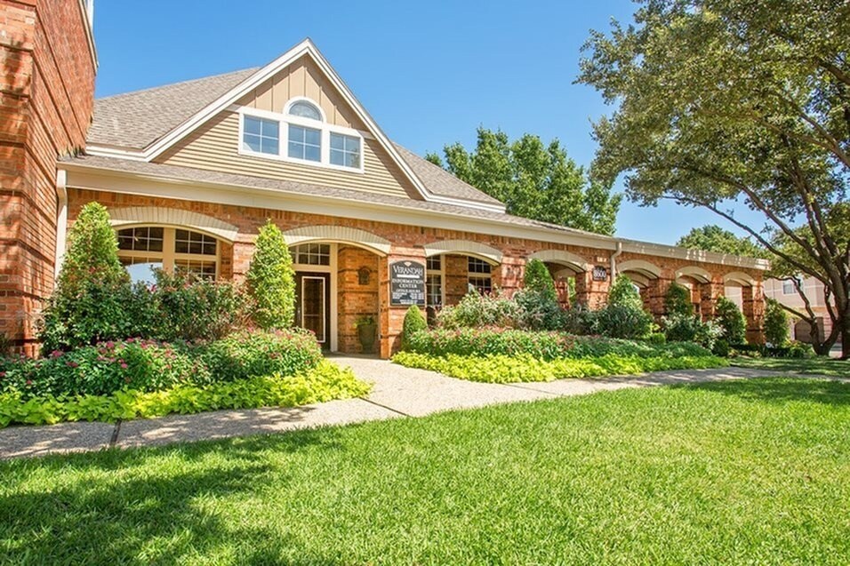 Verandah at Valley Ranch Photo