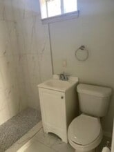 2129 E Illinois Ave in Dallas, TX - Building Photo - Building Photo