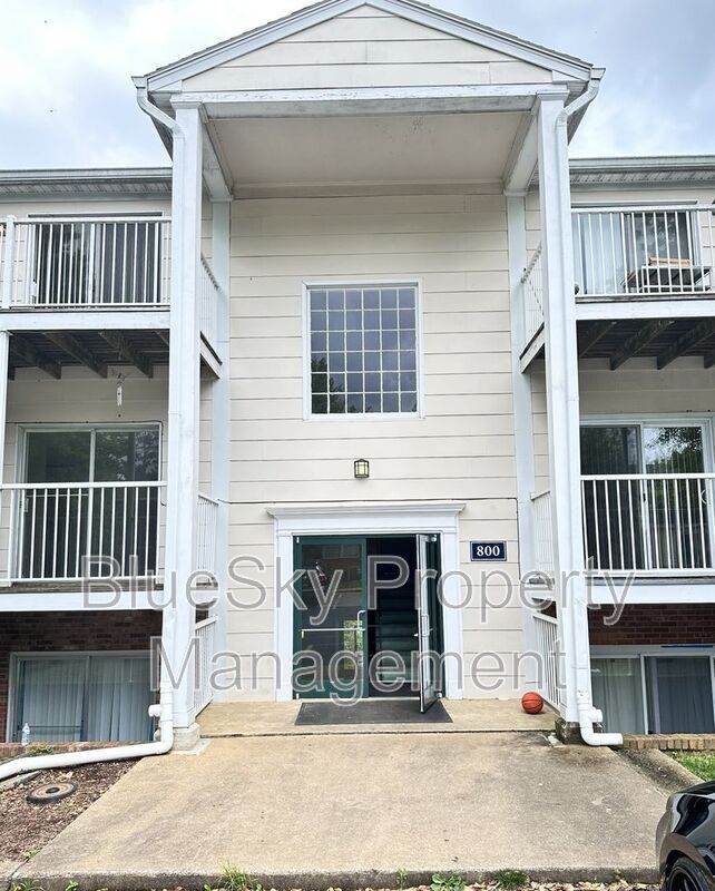 property at 800 Runnel Ct