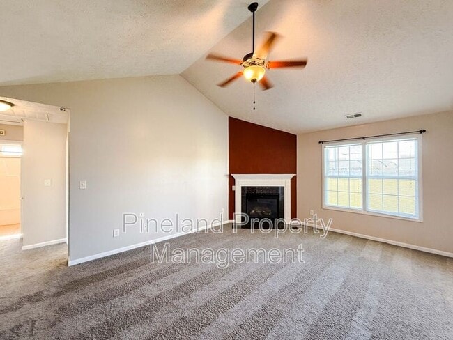 1904 Yellowbrick Rd in Fayetteville, NC - Building Photo - Building Photo