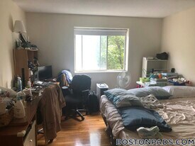 90 Gardner St, Unit 25 in Boston, MA - Building Photo