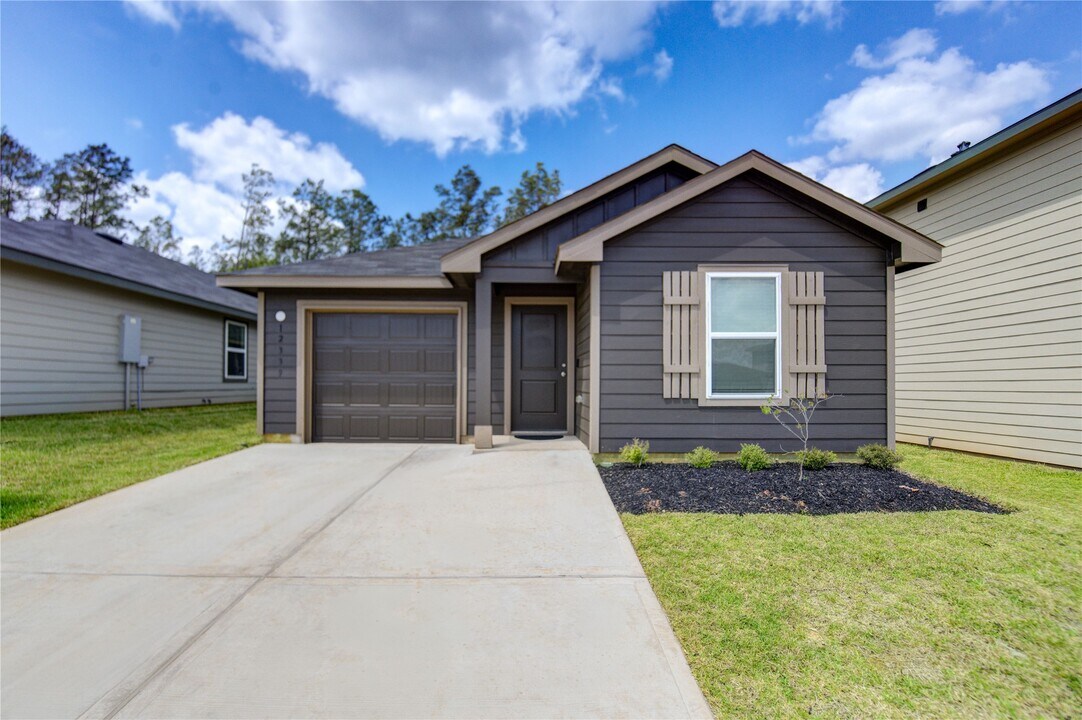 12339 McCrorey Trails Court in Conroe, TX - Building Photo