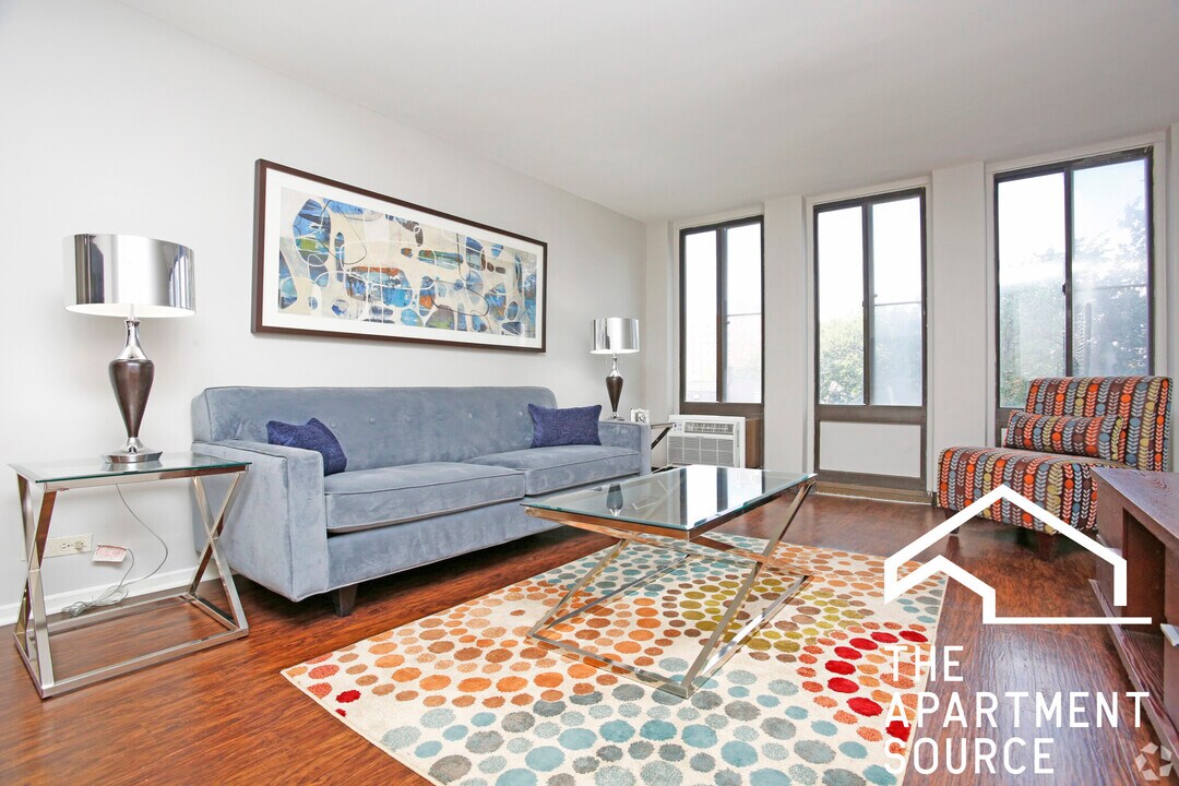 7251 S South Shore Dr in Chicago, IL - Building Photo