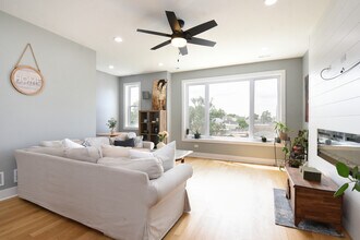 4942 W Belden Ave in Chicago, IL - Building Photo - Building Photo
