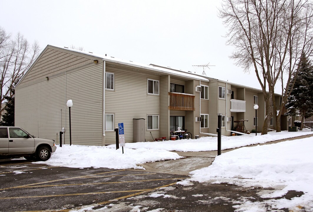 Honeytree II in Delano, MN - Foto de edificio