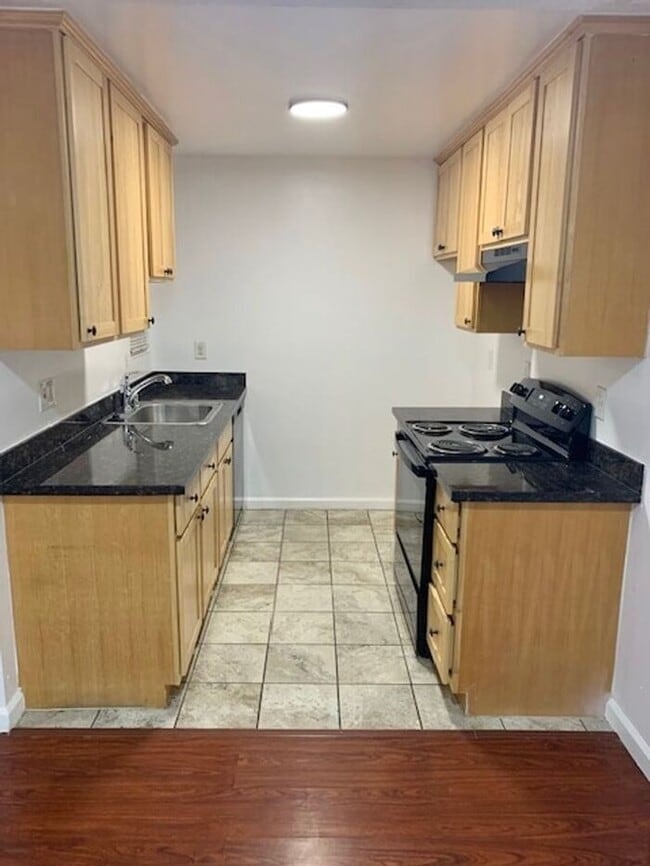 property at 423 Gregory Ln