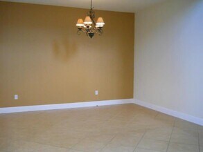 1579 Newhaven Point Ln in West Palm Beach, FL - Building Photo - Building Photo