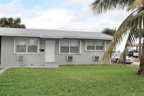 7551 Venetian St in Miramar, FL - Building Photo