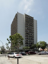 Concord Huntington Park in Huntington Park, CA - Foto de edificio - Building Photo