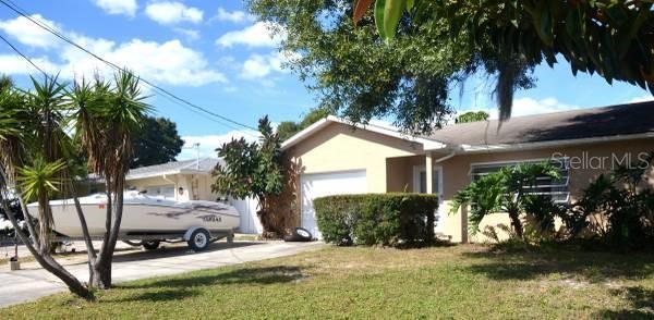 5 Oak Ave in Palm Harbor, FL - Building Photo