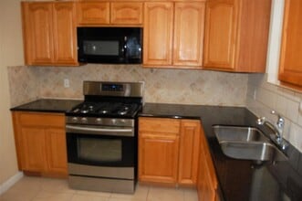 115 Barracuda Ave in Galveston, TX - Building Photo - Building Photo