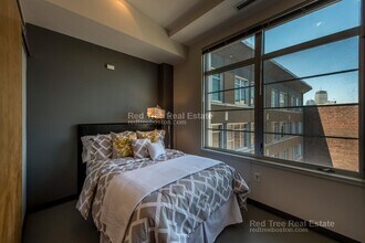 160 E Berkeley St, Unit 304 in Boston, MA - Foto de edificio - Building Photo