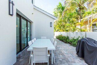 588 111th Ave N, Unit SI ID1504179P in Naples, FL - Foto de edificio - Building Photo