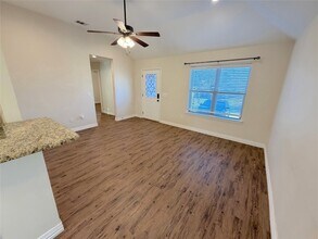 1108 W Day St in Denison, TX - Building Photo - Building Photo