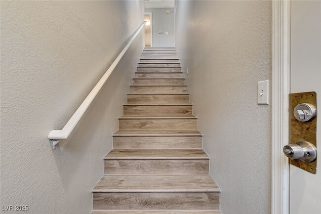 2181 Hussium Hills St in Las Vegas, NV - Building Photo - Building Photo