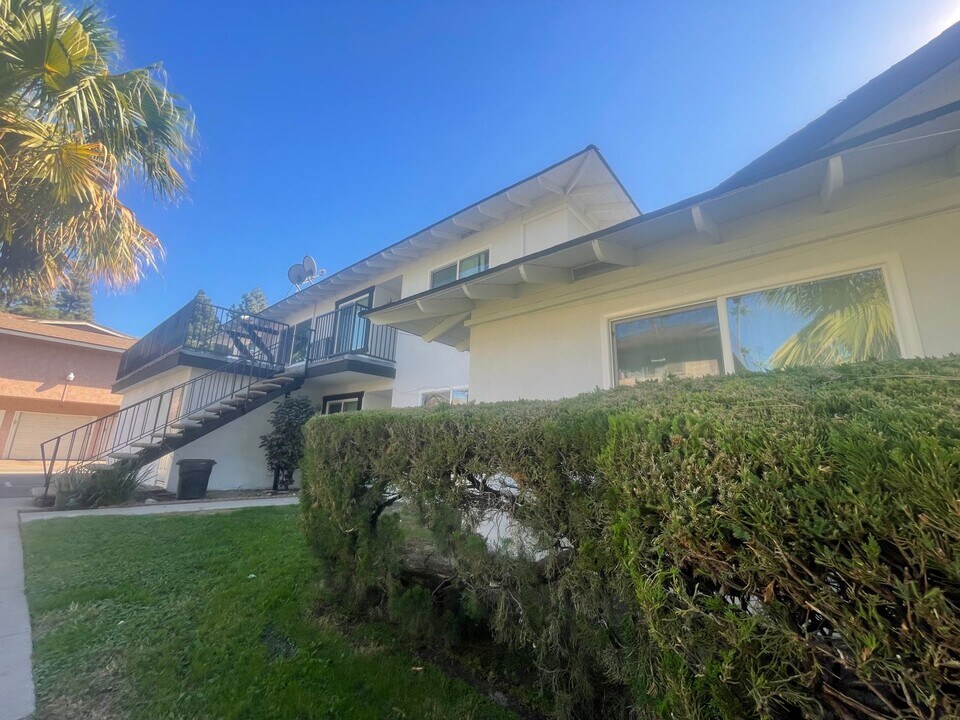 2048 S Jetty Dr in Anaheim, CA - Building Photo