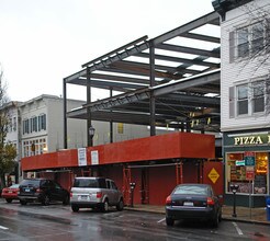 382 Greenwich Ave in Greenwich, CT - Foto de edificio - Building Photo