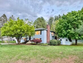 9 Brooks Rd in Sudbury, MA - Building Photo - Building Photo