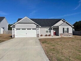 113 Sparrows Point Ln in Jacksonville, NC - Building Photo