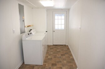 44 Standish St in Plattsburgh, NY - Building Photo - Building Photo