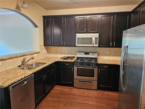 5043 Glencliff Dr in Sugar Hill, GA - Building Photo - Building Photo