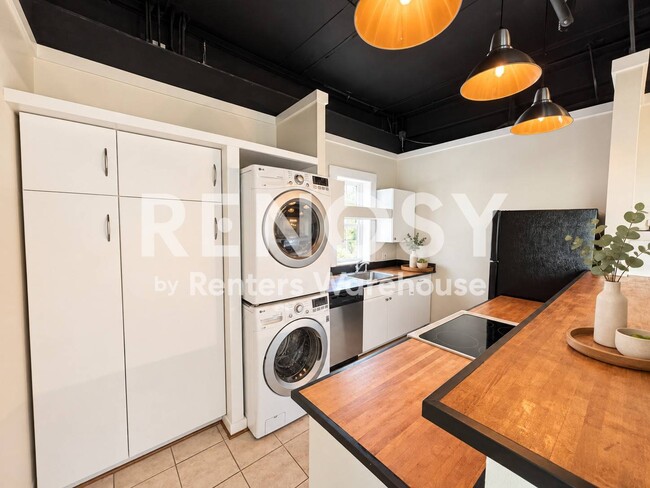 property at 5002 Mellon St