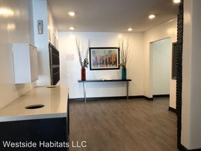 1371 S Beverly Glen Blvd in Los Angeles, CA - Building Photo - Building Photo