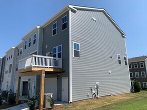 5316 Daydream Dr in Raleigh, NC - Building Photo - Building Photo