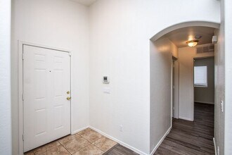 10742 W Coolidge St in Phoenix, AZ - Building Photo - Building Photo