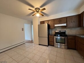 107 Madison Ave in Midland Park, NJ - Building Photo - Building Photo