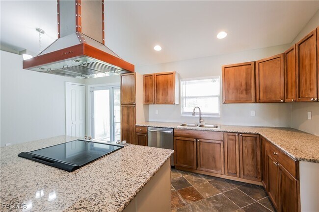 3001 38th St W in Lehigh Acres, FL - Building Photo - Building Photo