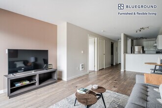 526 Yale Ave N, Unit SI FL4-ID993 in Seattle, WA - Building Photo - Building Photo