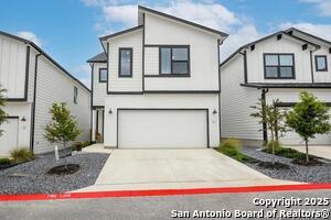 16011 Babcock Rd in San Antonio, TX - Building Photo