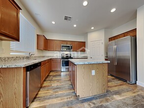 7956 Dell Ridge Ave. in Las Vegas, NV - Building Photo - Building Photo