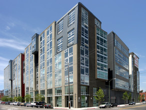 Sierra At Jack London Square in Oakland, CA - Building Photo - Building Photo