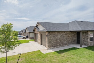 Chisholm Creek in Oklahoma City, OK - Building Photo - Building Photo